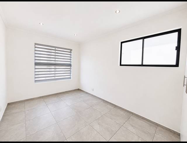 3 BEDROOM CLUSTER FOR SALE IN EDENBURG